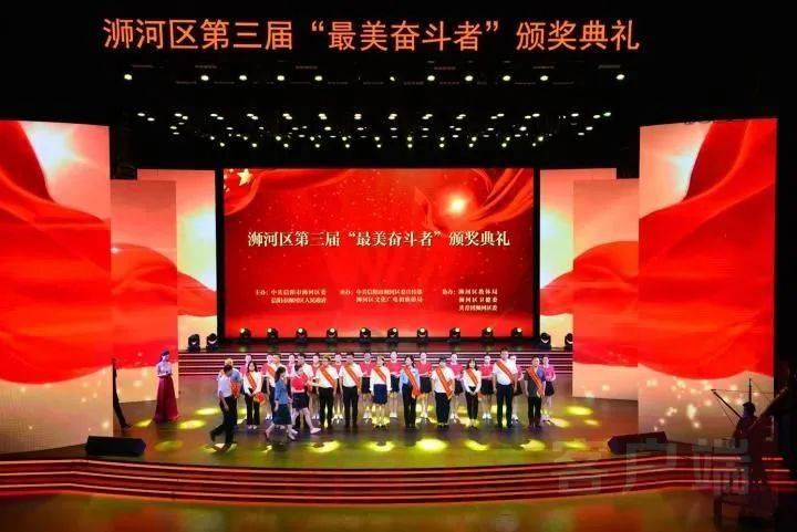 鲫鱼汤怎么烧白游戏画面